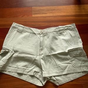 Maurices light grey khaki shorts